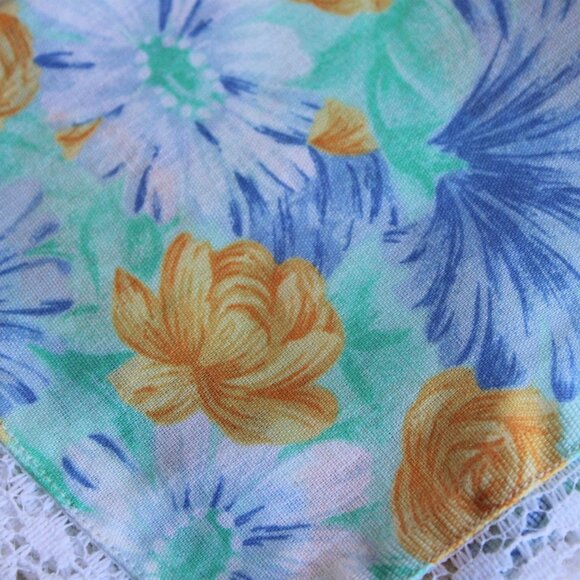 Vintage 1980s Handkerchief, Cotton Floral Print, Monogrammed JS, Blue and Yellow - Picture 3 of 10